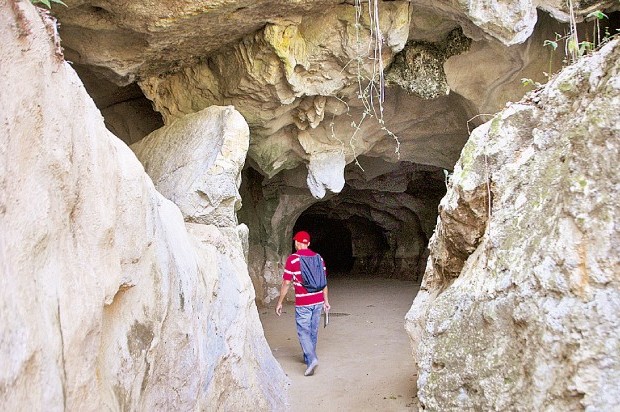 Resultado de imagen para imagenes de las cuevas del pomier