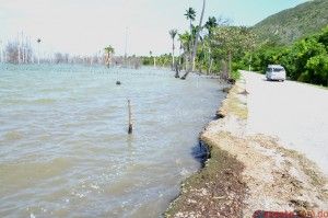 Paso de la Tormenta Isaac, deja muchas inundaciones a comunidade