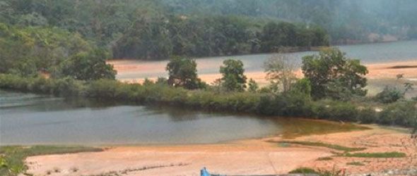 presa-cola-barrick-gold-llagal-cotui Aseguran pasa peligro presa Cotui colapsara; sigue alerta