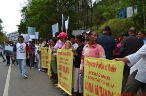 Protesta no a la explotacion de la loma Miranda en la Vega