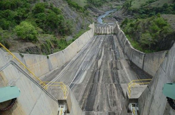 La capital y Santiago tienen días contados con el agua