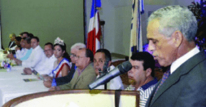 Marcelino Vargas habla en una actividad del Patronato de Ganaderos.