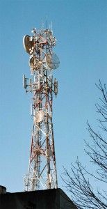 Vivir cerca de antenas de telefonía no causa cáncer a los más pequeños