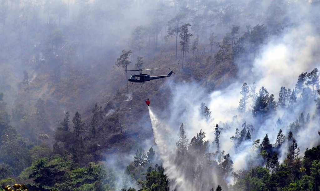 Siguen trabajos extinción fuego Loma Miranda; acusan a Falcondo